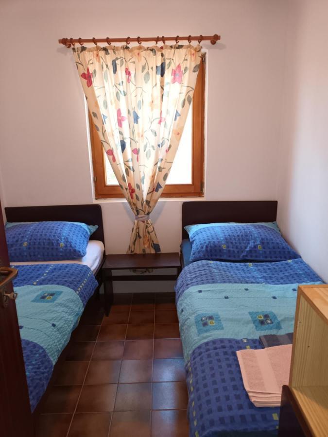 Sikic Apartament *